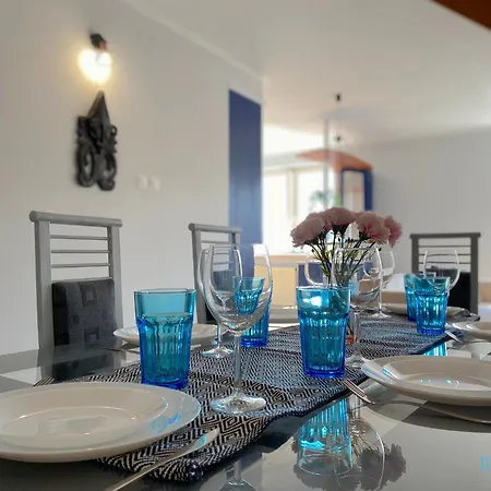 Umbrella - 10 Min To Old Town Gdansk,pkp & Shopping Mall Homestay