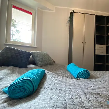 Проживание в семье Umbrella - 10 Min To Old Town Gdansk,pkp & Shopping Mall *