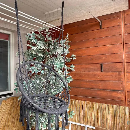 Umbrella - 10 Min To Old Town Gdansk,pkp & Shopping Mall Проживание в семье Гданьск