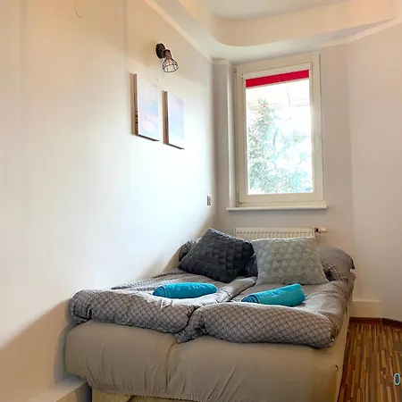 Umbrella - 10 Min To Old Town Gdansk,pkp & Shopping Mall בית אירוח *